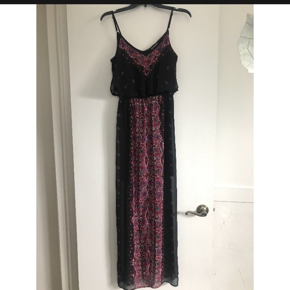 Floral maxi dress with slit